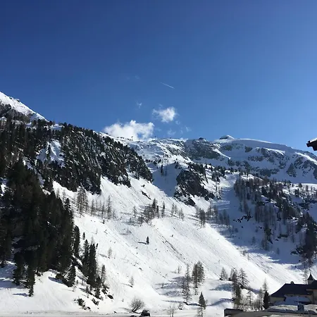 Апартаменти Steinadler Monte - Skiing In